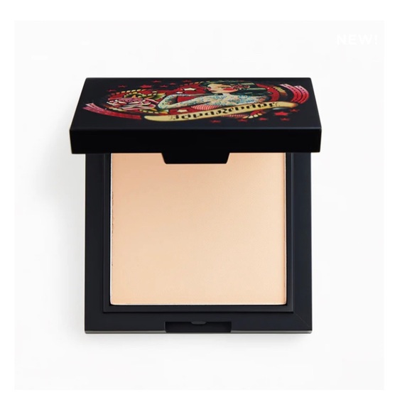 Reina Rebelde on your face finishing powder - Picture 4 of 4